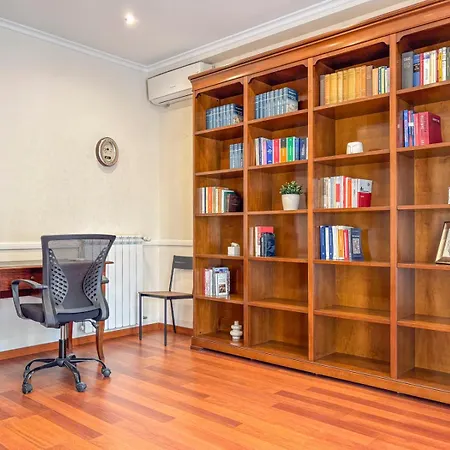 Hc - Gerani Lovely With Balcony! Daire