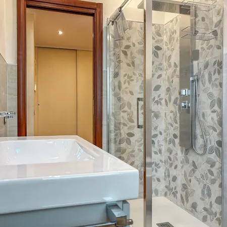 Hc - Gerani Lovely With Balcony! Roma